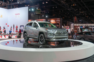 2020 Toyota RAV4 TRD Off-Road revealed: Crossover SUV with off-road potential post thumbnail