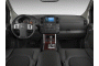 2009 Nissan Pathfinder 4WD 4-door V8 LE Dashboard