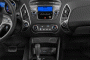 2011 Hyundai Tucson FWD 4-door Auto GLS PZEV Instrument Panel