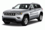 2017 Jeep Grand Cherokee Laredo 4x2 Angular Front Exterior View
