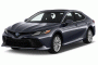 2018 Toyota Camry Hybrid XLE CVT (Natl) Angular Front Exterior View