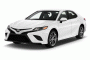 2020 Toyota Camry SE Auto (Natl) Angular Front Exterior View