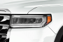 2022 GMC Acadia FWD 4-door SLE Headlight