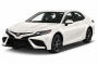 2022 Toyota Camry SE Auto (Natl) Angular Front Exterior View