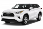 2022 Toyota Highlander LE FWD (Natl) Angular Front Exterior View