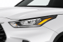 2022 Toyota Highlander LE FWD (Natl) Headlight