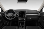 2022 Volvo XC40 T5 AWD Momentum Dashboard