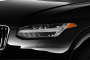 2022 Volvo XC90 T6 AWD Momentum 7P Headlight
